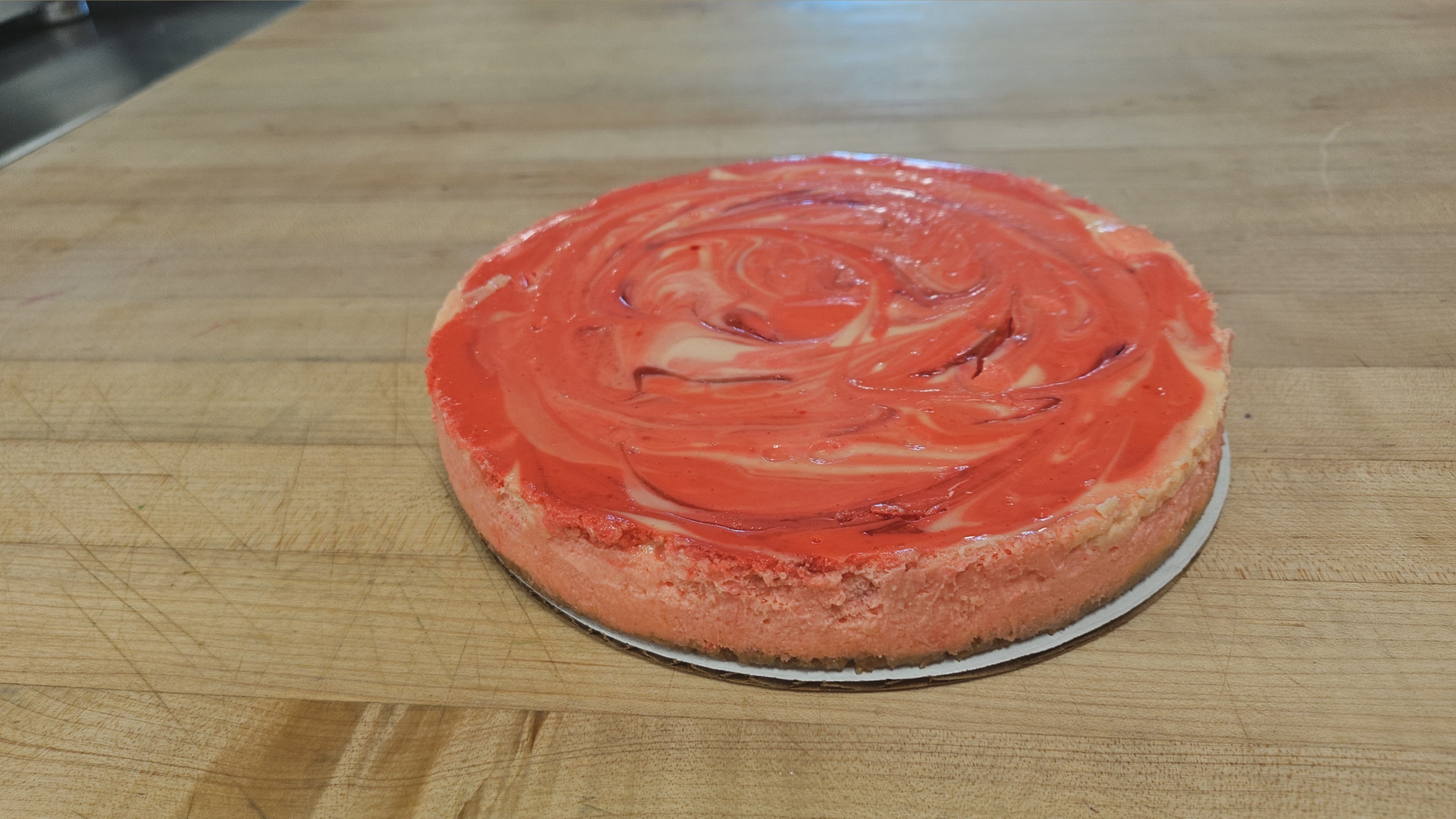 Raspberry swirl cheesecake